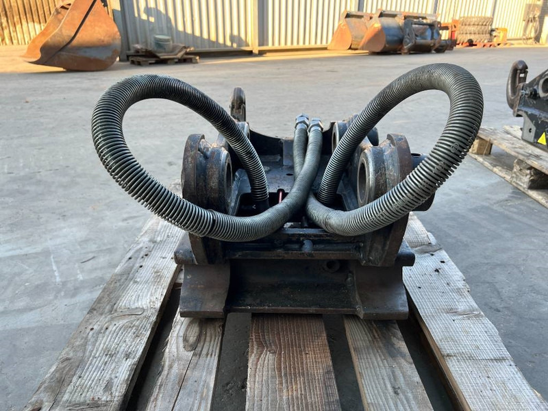 OilQuick OQ65 - 311F / 313F / 315F - Бързо сменник за Строителна техника: снимка 5 OilQuick OQ65 - 311F / 313F / 315F - Бързо сменник за Строителна техника: снимка 5