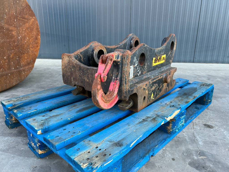 OilQuick OQ65 - 311F / 313F / 315F - Бързо сменник за Строителна техника: снимка 1 OilQuick OQ65 - 311F / 313F / 315F - Бързо сменник за Строителна техника: снимка 1