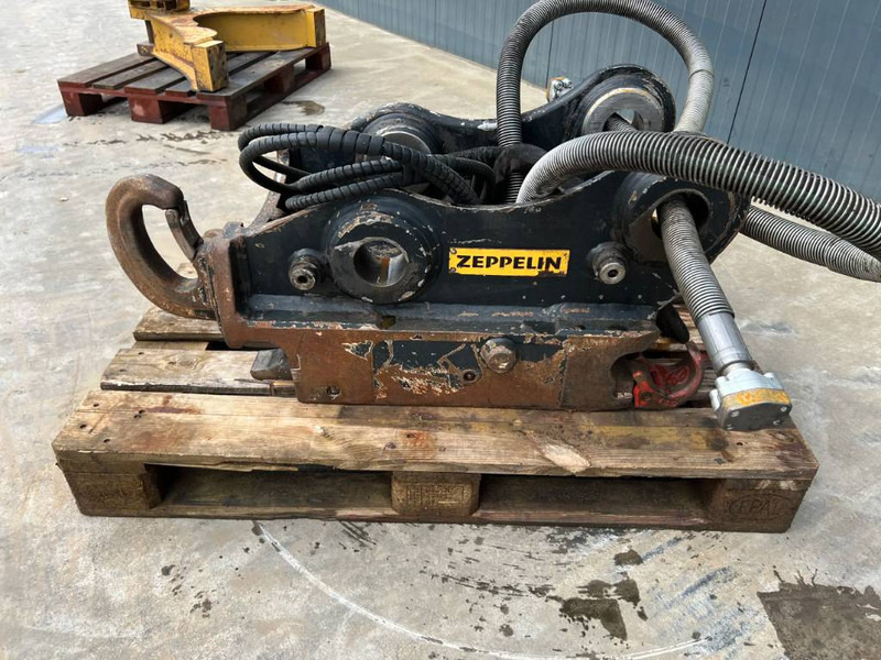 Бързо сменник за Строителна техника OilQuick OQ70/55 - 320E / 325F: снимка 8