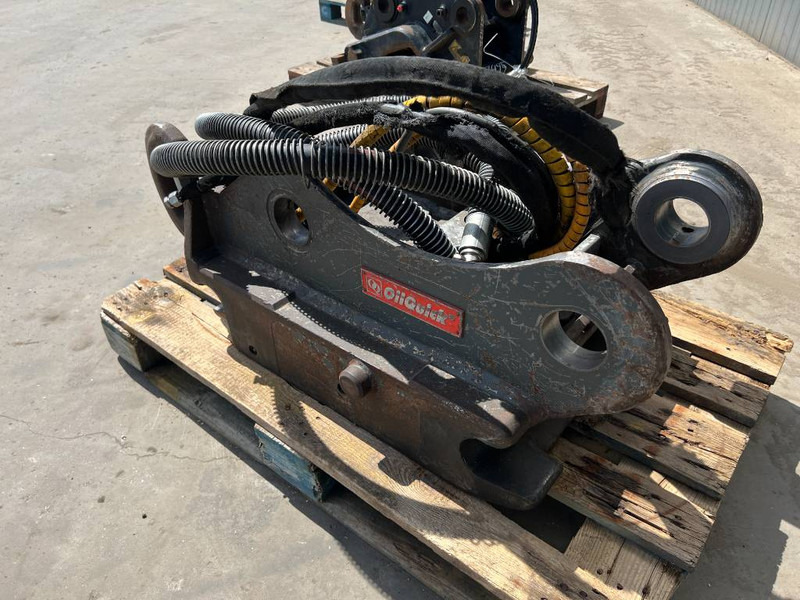 Бързо сменник за Строителна техника OilQuick OQ70/55 - EC210 / EC220: снимка 8