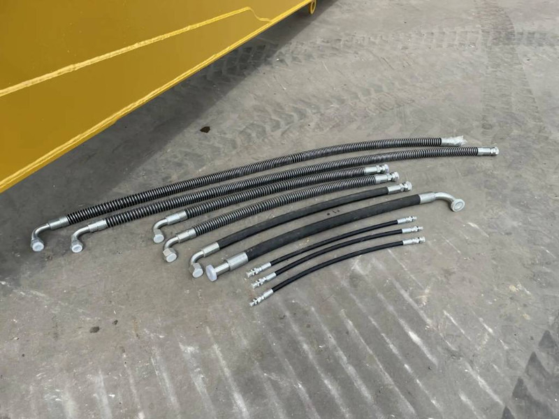 Нови Прикачен инвентар за Строителна техника Cat 320E 15m Set: снимка 17