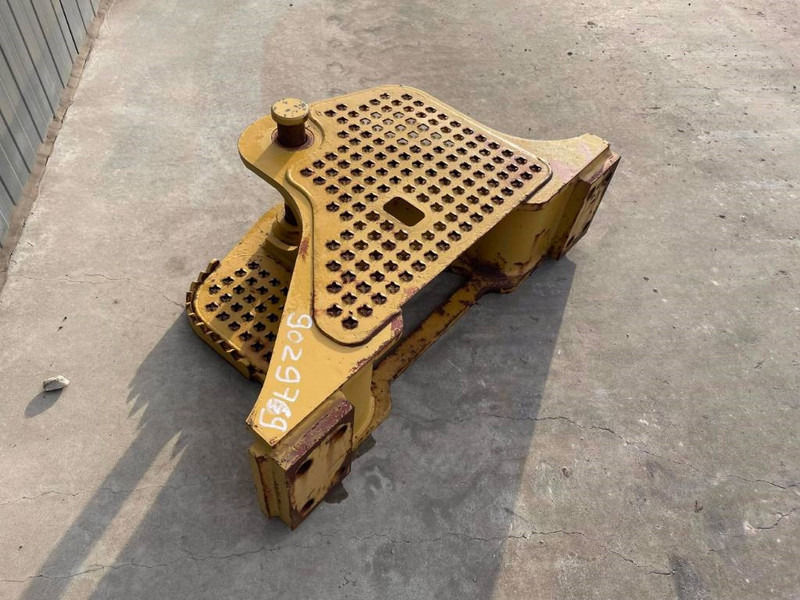 Cat D4 NG Zugtraverse - Прикачен инвентар за Строителна техника: снимка 3 Cat D4 NG Zugtraverse - Прикачен инвентар за Строителна техника: снимка 3