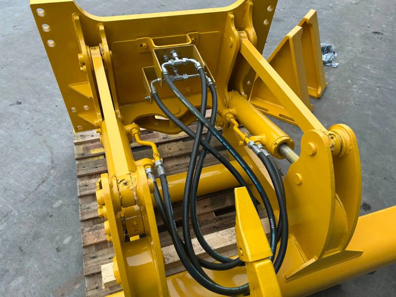 Нови Прикачен инвентар за Строителна техника Komatsu D39: снимка 9
