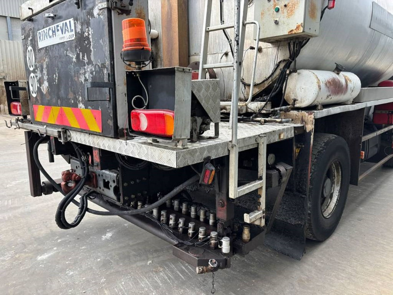 Лизинг на Renault Rincheval - 9.000 Liter Renault Rincheval - 9.000 Liter: снимка 12
