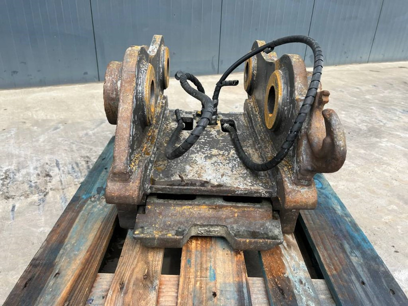 SMP S70 - 320D - Бързо сменник за Строителна техника: снимка 2 SMP S70 - 320D - Бързо сменник за Строителна техника: снимка 2