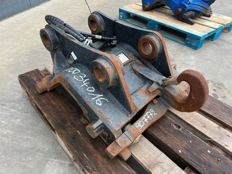 Verachtert CW20 - 312 / 311F / 313F / 315F - Бързо сменник за Строителна техника: снимка 3 Verachtert CW20 - 312 / 311F / 313F / 315F - Бързо сменник за Строителна техника: снимка 3