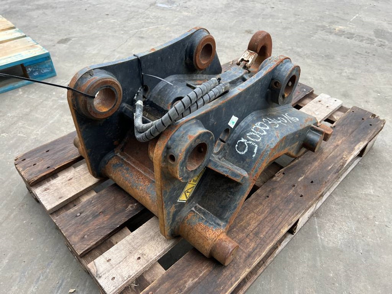 Verachtert CW20 - 312 / 311F / 313F / 315F - Бързо сменник за Строителна техника: снимка 5 Verachtert CW20 - 312 / 311F / 313F / 315F - Бързо сменник за Строителна техника: снимка 5