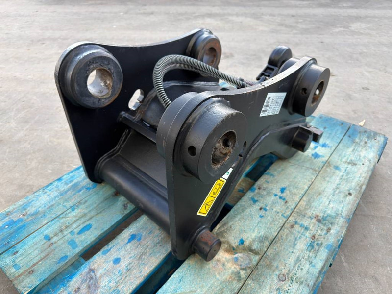 Verachtert CW20S - M312 / M314F / M315D / M315F / M316C / M31 - Бързо сменник за Строителна техника: снимка 5 Verachtert CW20S - M312 / M314F / M315D / M315F / M316C / M31 - Бързо сменник за Строителна техника: снимка 5