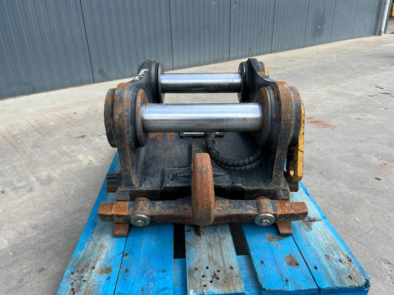 Verachtert CW40 - 330F - Бързо сменник за Строителна техника: снимка 2 Verachtert CW40 - 330F - Бързо сменник за Строителна техника: снимка 2