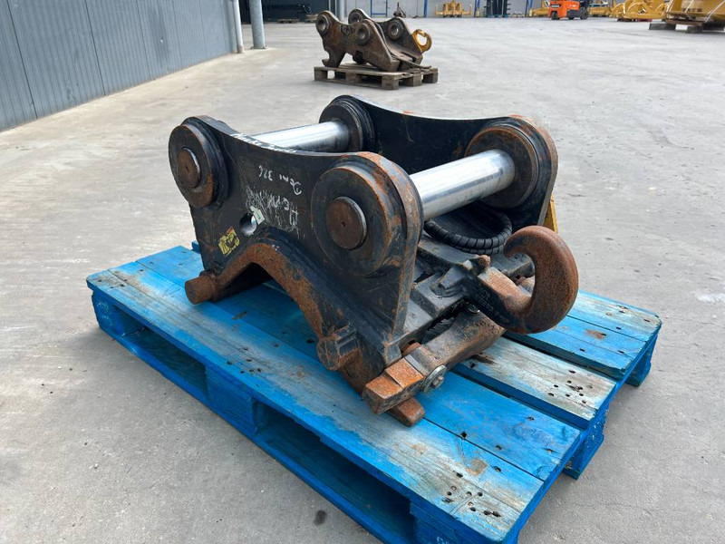 Verachtert CW40 - 330F - Бързо сменник за Строителна техника: снимка 3 Verachtert CW40 - 330F - Бързо сменник за Строителна техника: снимка 3
