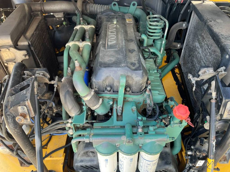 Съчленен самосвал Volvo A30E: снимка 12