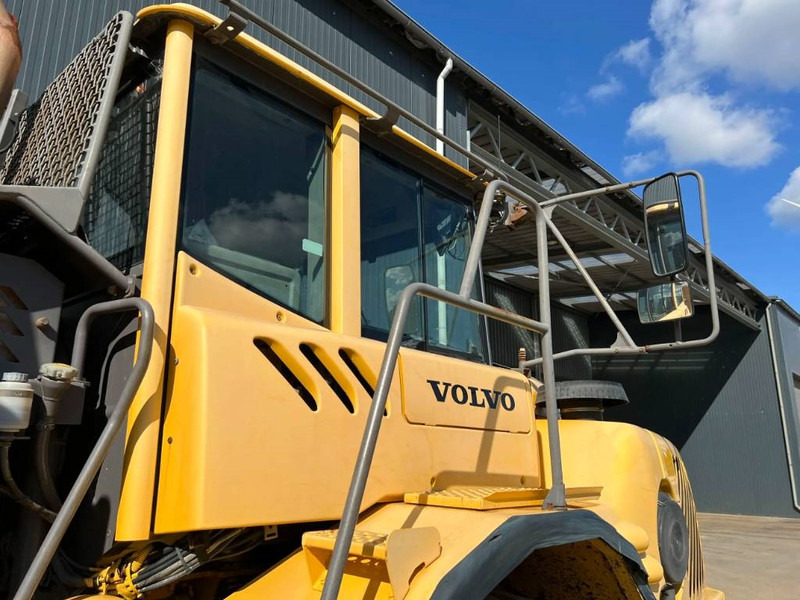 Съчленен самосвал Volvo A30E: снимка 8