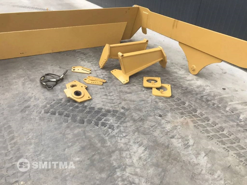 Volvo A40G - Падащ борд за Строителна техника: снимка 5 Volvo A40G - Падащ борд за Строителна техника: снимка 5