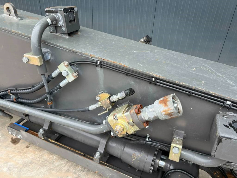 Верижен багер Volvo EC380E HR UHD: снимка 14 Верижен багер Volvo EC380E HR UHD: снимка 14