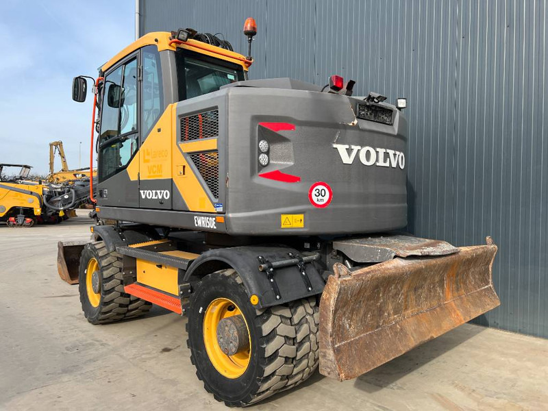 Volvo EWR150E - Колесен багер: снимка 3 Volvo EWR150E - Колесен багер: снимка 3