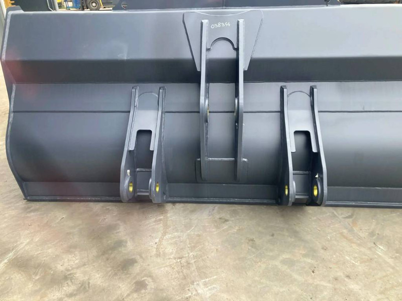 Volvo L110G - Кофа за Строителна техника: снимка 3 Volvo L110G - Кофа за Строителна техника: снимка 3