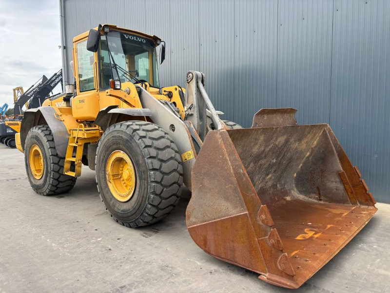 Volvo L120E - Колесен товарач: снимка 3 Volvo L120E - Колесен товарач: снимка 3