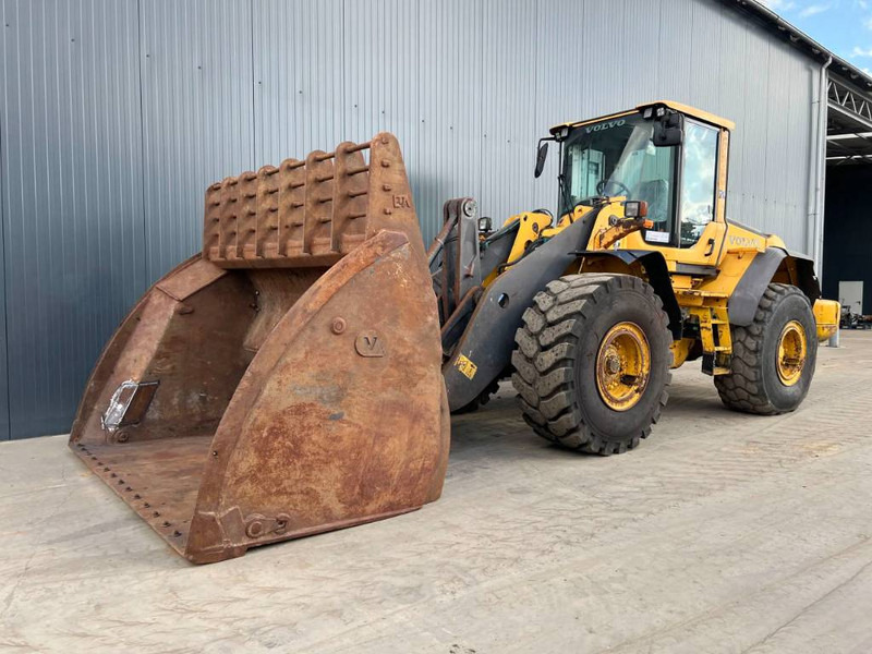 Volvo L120F - Колесен товарач: снимка 1 Volvo L120F - Колесен товарач: снимка 1