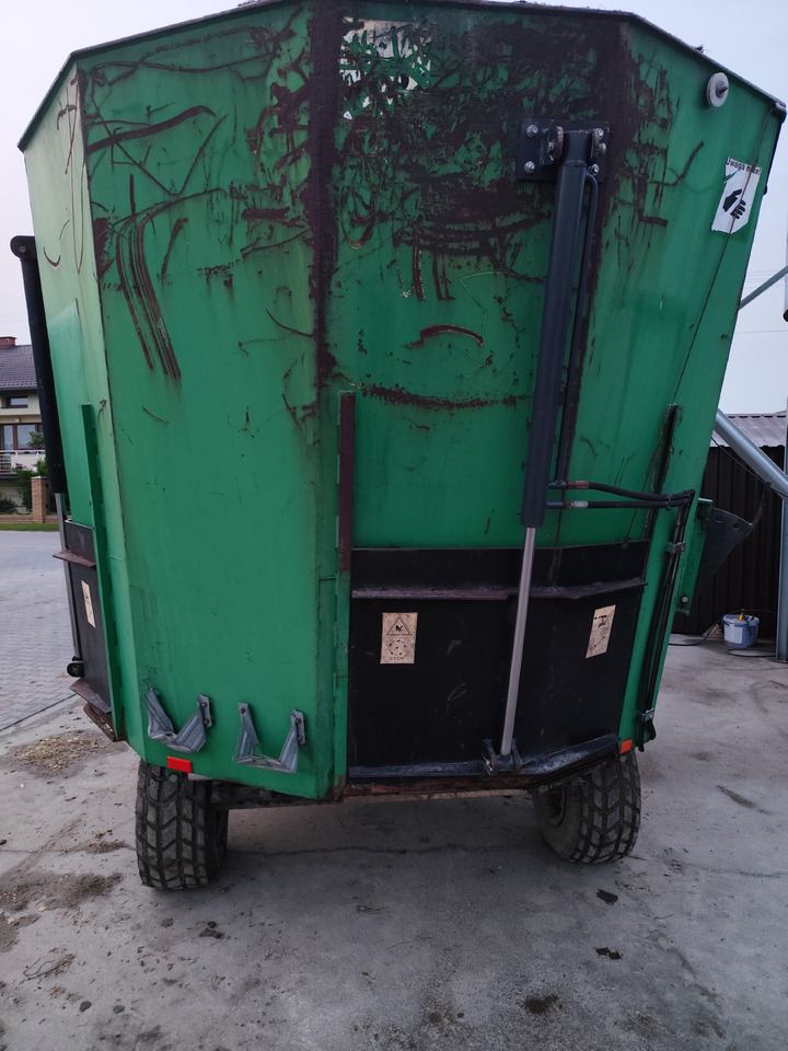 Auto-Agro T-011 - Миксер-вагон: снимка 5 Auto-Agro T-011 - Миксер-вагон: снимка 5