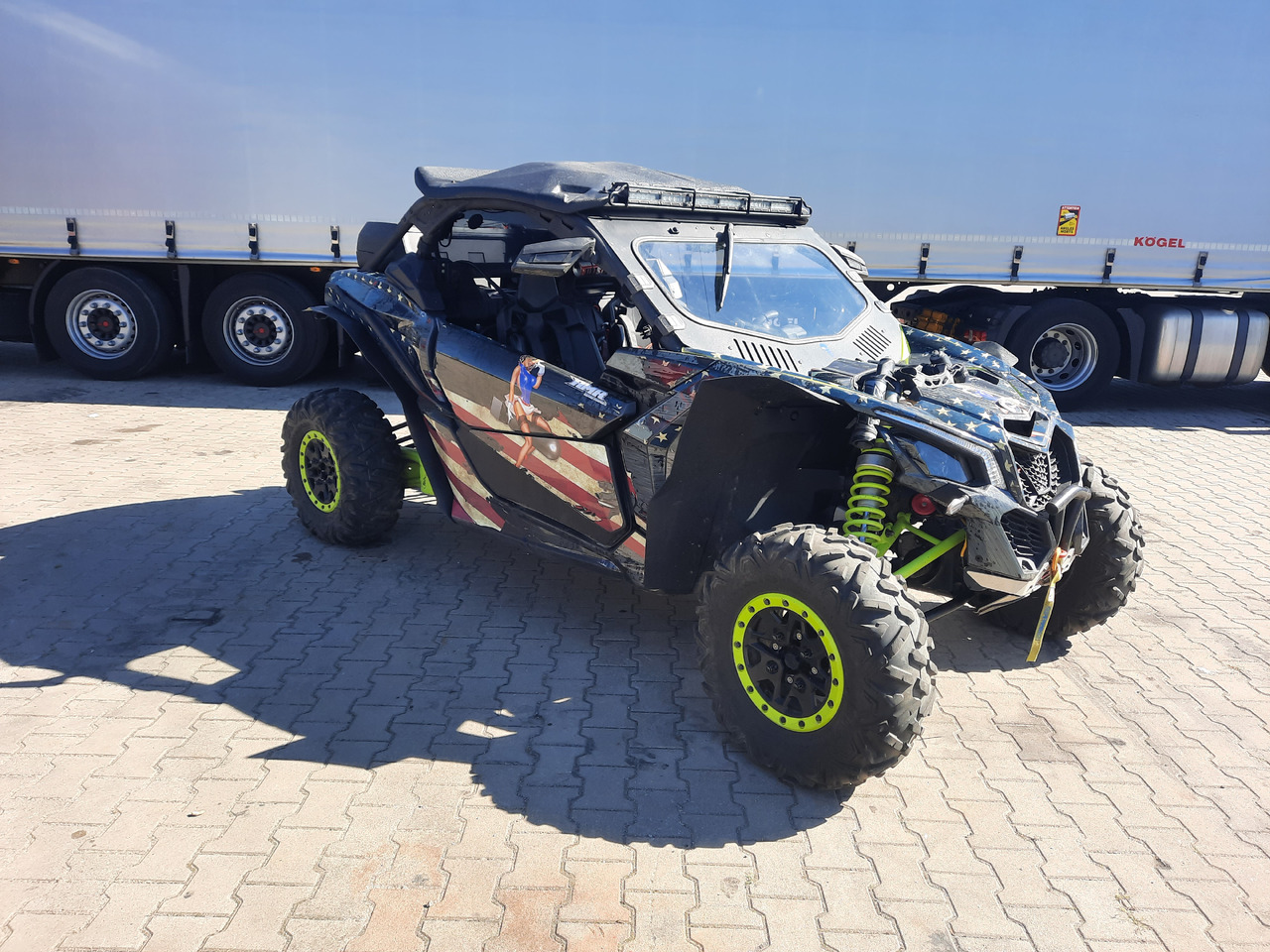 CAN-AM Maverick X3 XDS z homologacją - Четириколка: снимка 1 CAN-AM Maverick X3 XDS z homologacją - Четириколка: снимка 1