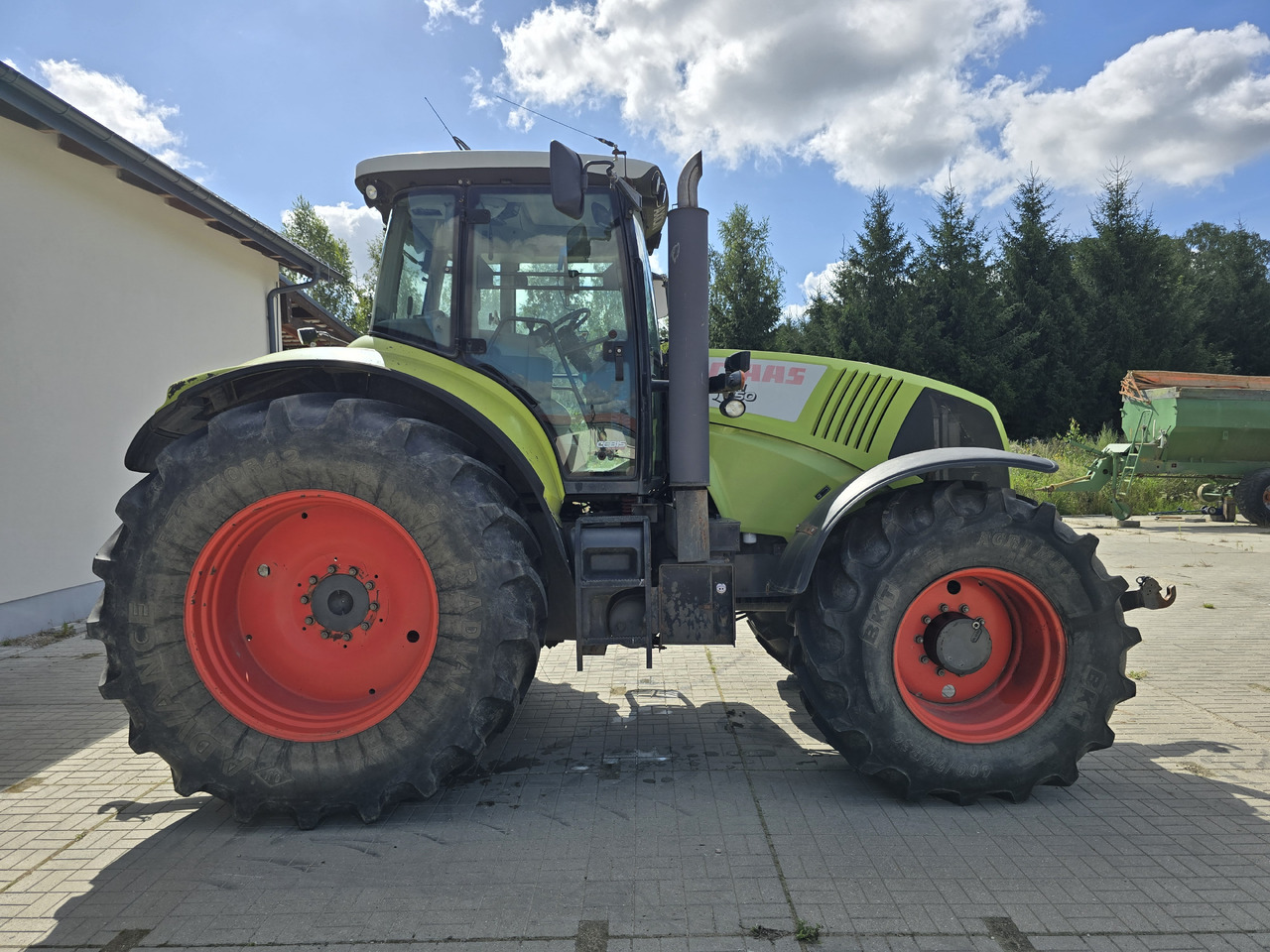 CLAAS AXION 850 - Трактор: снимка 3 CLAAS AXION 850 - Трактор: снимка 3