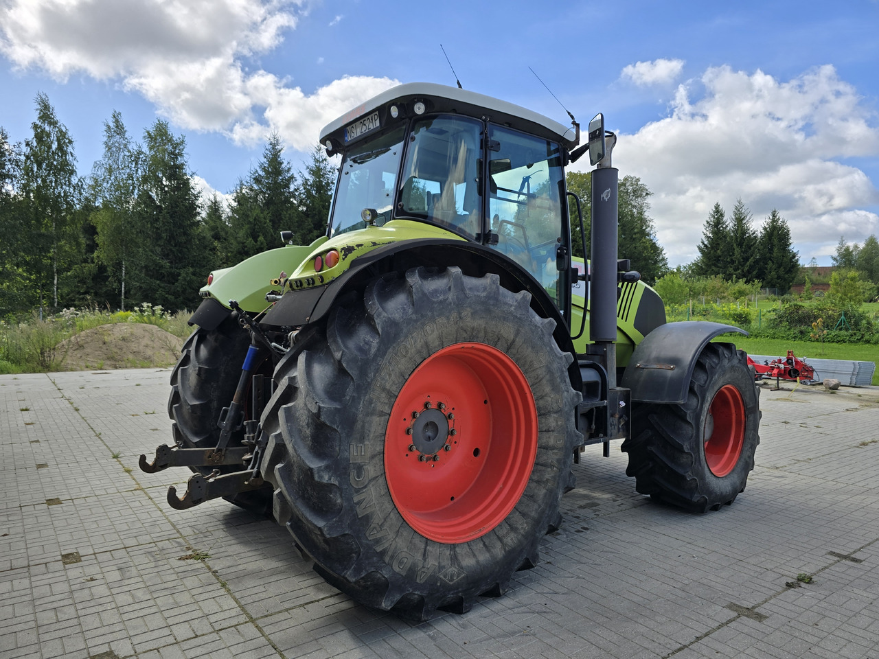 CLAAS AXION 850 - Трактор: снимка 4 CLAAS AXION 850 - Трактор: снимка 4