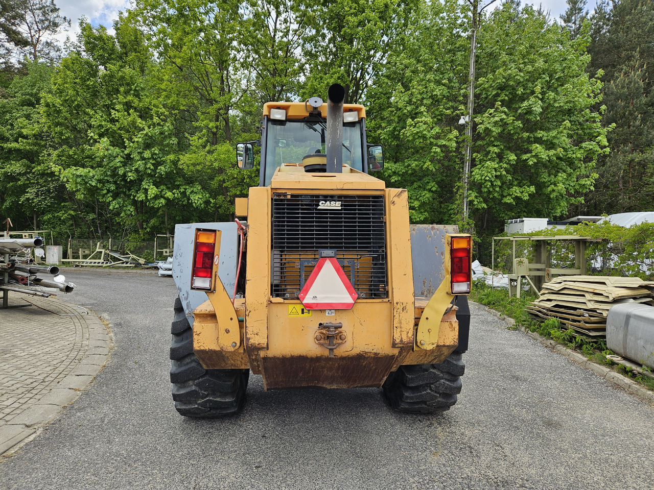 Колесен товарач Case 821 C: снимка 6