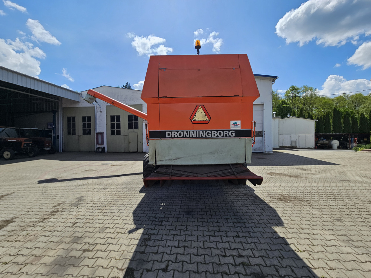 Dronningborg D9000 - Зърнокомбайн: снимка 5 Dronningborg D9000 - Зърнокомбайн: снимка 5