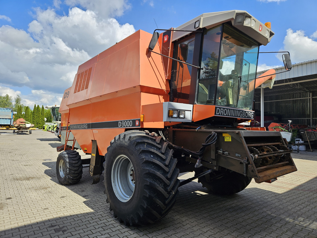 Dronningborg D9000 - Зърнокомбайн: снимка 2 Dronningborg D9000 - Зърнокомбайн: снимка 2