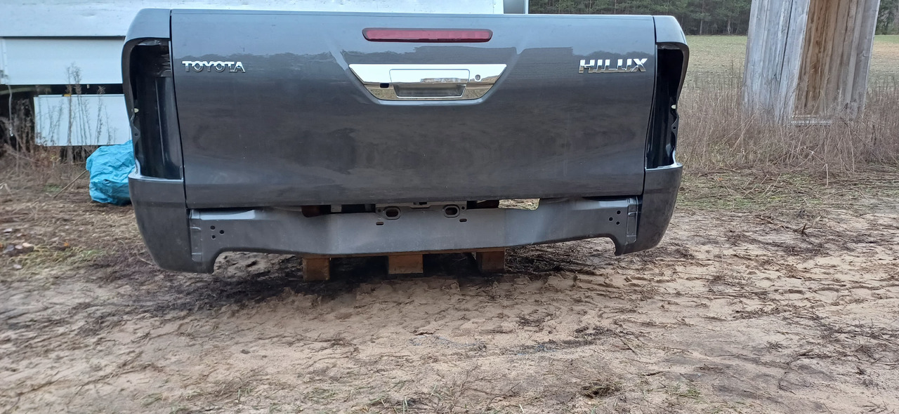 TOYOTA HILUX Extracab (2023 r.) NOWA paka skrzynia - Друга техника: снимка 4 TOYOTA HILUX Extracab (2023 r.) NOWA paka skrzynia - Друга техника: снимка 4