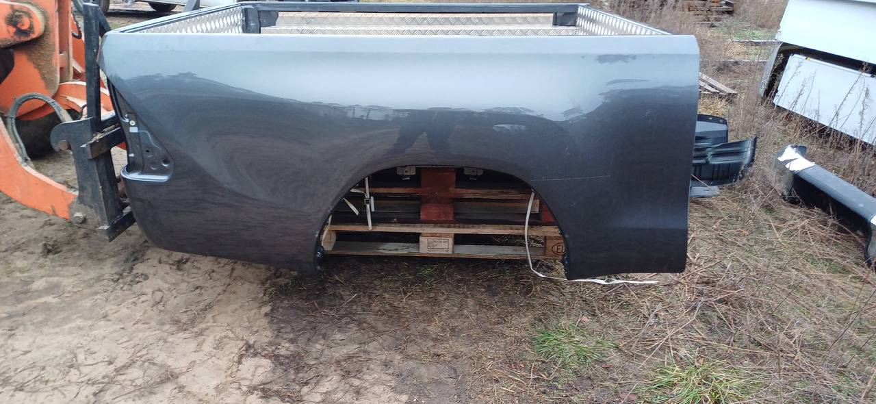 TOYOTA HILUX Extracab (2023 r.) NOWA paka skrzynia - Друга техника: снимка 5 TOYOTA HILUX Extracab (2023 r.) NOWA paka skrzynia - Друга техника: снимка 5