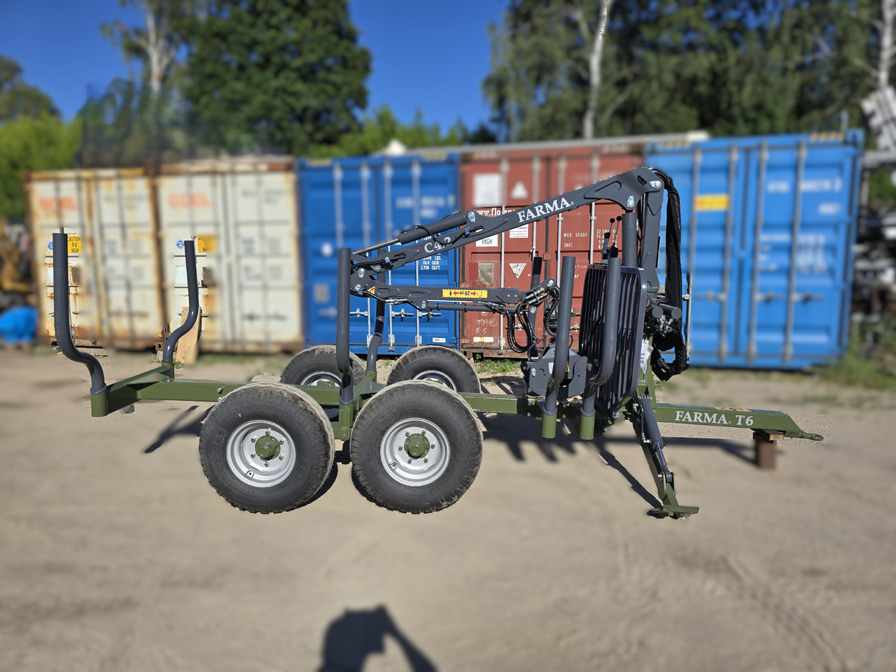 FARMA T6 + żuraw C4,2 - Горско ремарке: снимка 1 FARMA T6 + żuraw C4,2 - Горско ремарке: снимка 1