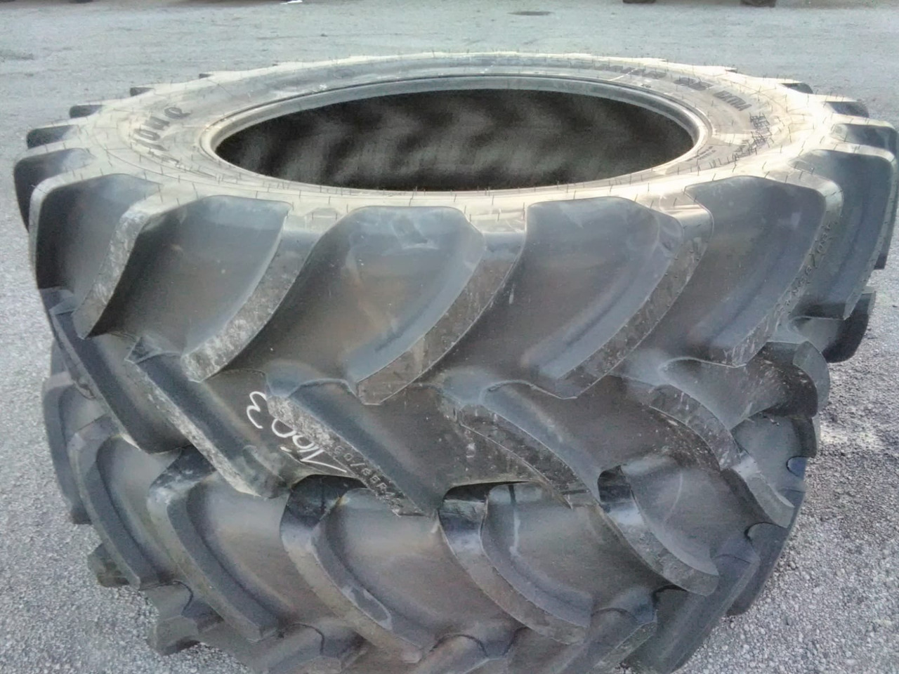 FIRESTONE 460/85 R42 (18.4 R42) - Комплект колела за Селскостопанска техника: снимка 2 FIRESTONE 460/85 R42 (18.4 R42) - Комплект колела за Селскостопанска техника: снимка 2