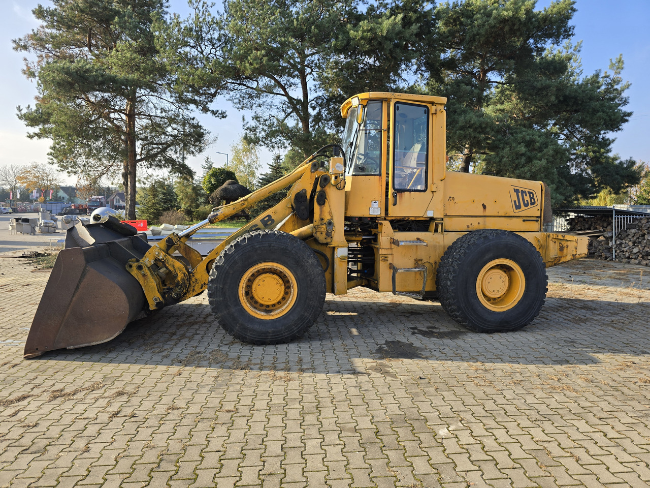 JCB 436 B - Колесен товарач: снимка 1 JCB 436 B - Колесен товарач: снимка 1