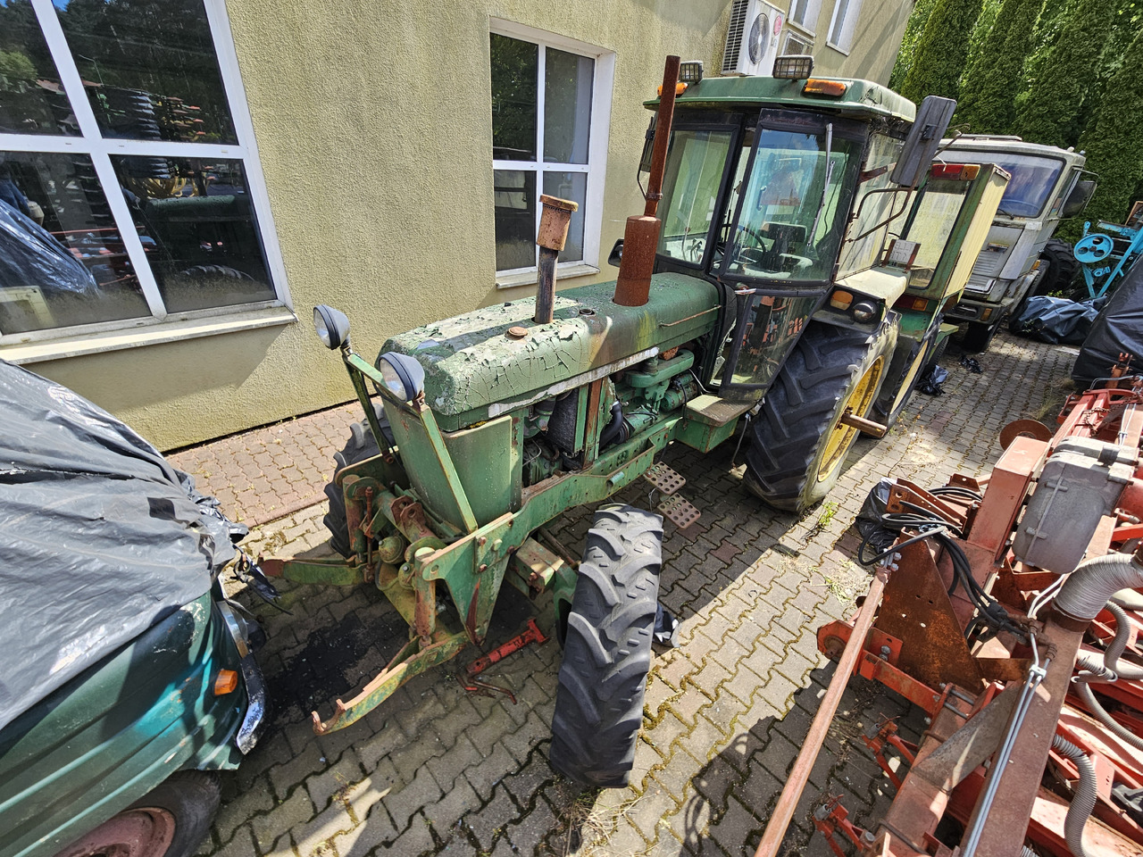 John Deere 4230 - Трактор: снимка 2 John Deere 4230 - Трактор: снимка 2