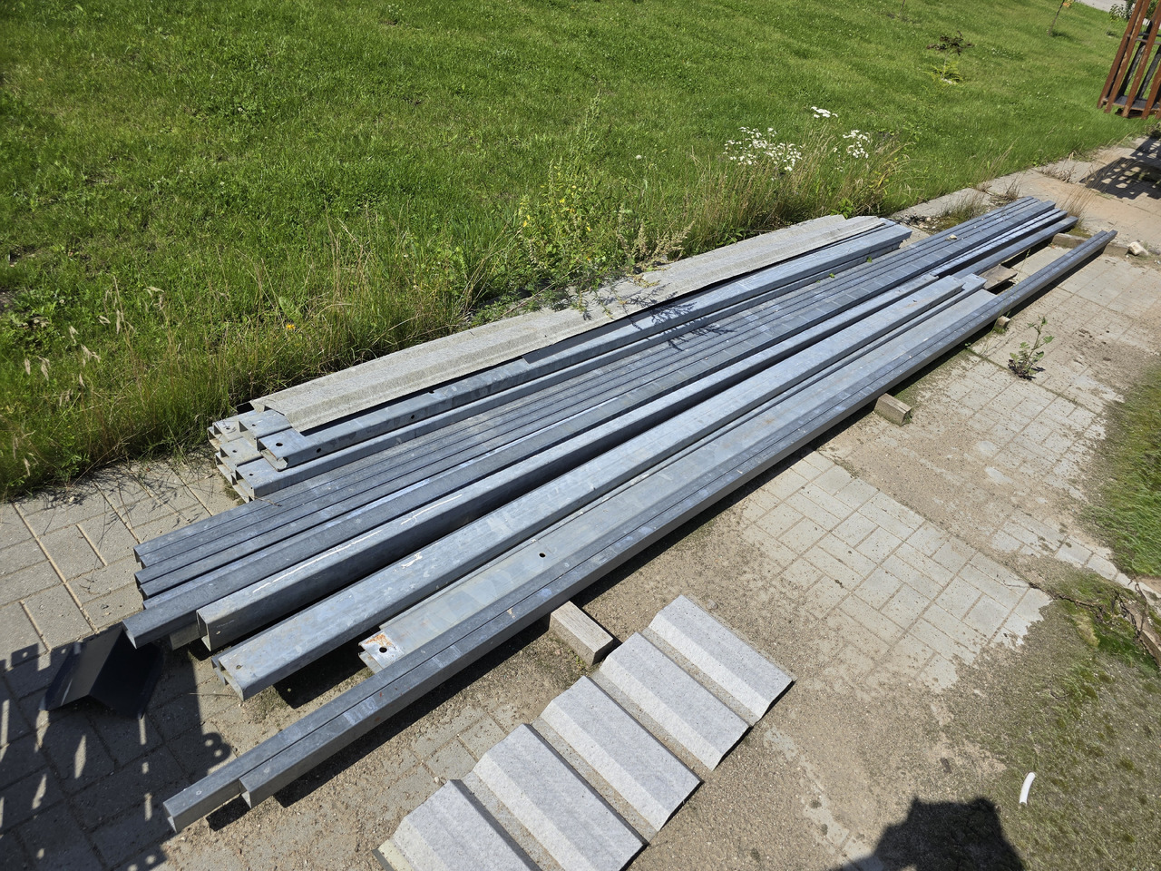 Konstrukcja hali / wiaty stalowej 8 m x 5 m (40 m2) ocynkowana NOWA - Строително оборудване: снимка 4 Konstrukcja hali / wiaty stalowej 8 m x 5 m (40 m2) ocynkowana NOWA - Строително оборудване: снимка 4