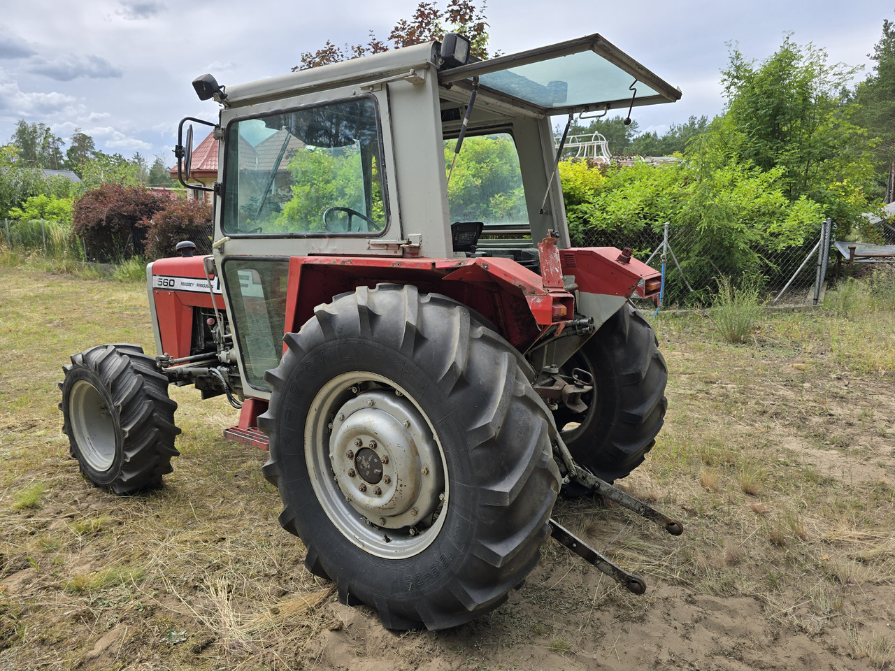 MASSEY-FERGUSON MF 560 - Трактор: снимка 5 MASSEY-FERGUSON MF 560 - Трактор: снимка 5