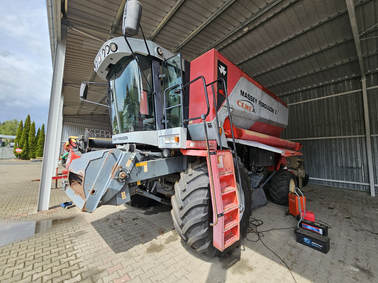 Massey Ferguson Cerea - Зърнокомбайн: снимка 2 Massey Ferguson Cerea - Зърнокомбайн: снимка 2