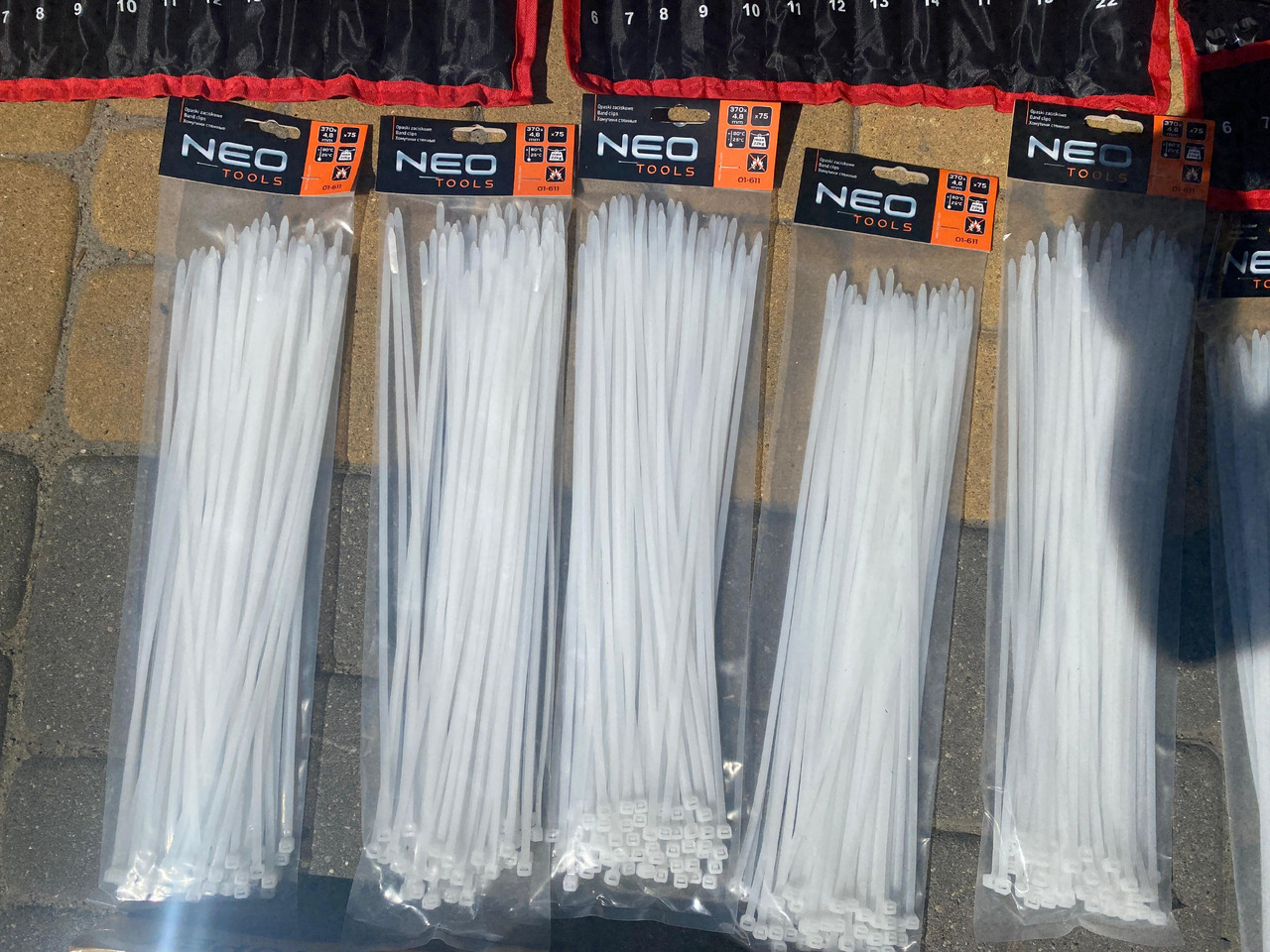 Neo Tools, Qtechnic narzedzia, klucze, opaski, młotek - Оборудване за гаражи/ Работилници: снимка 4 Neo Tools, Qtechnic narzedzia, klucze, opaski, młotek - Оборудване за гаражи/ Работилници: снимка 4