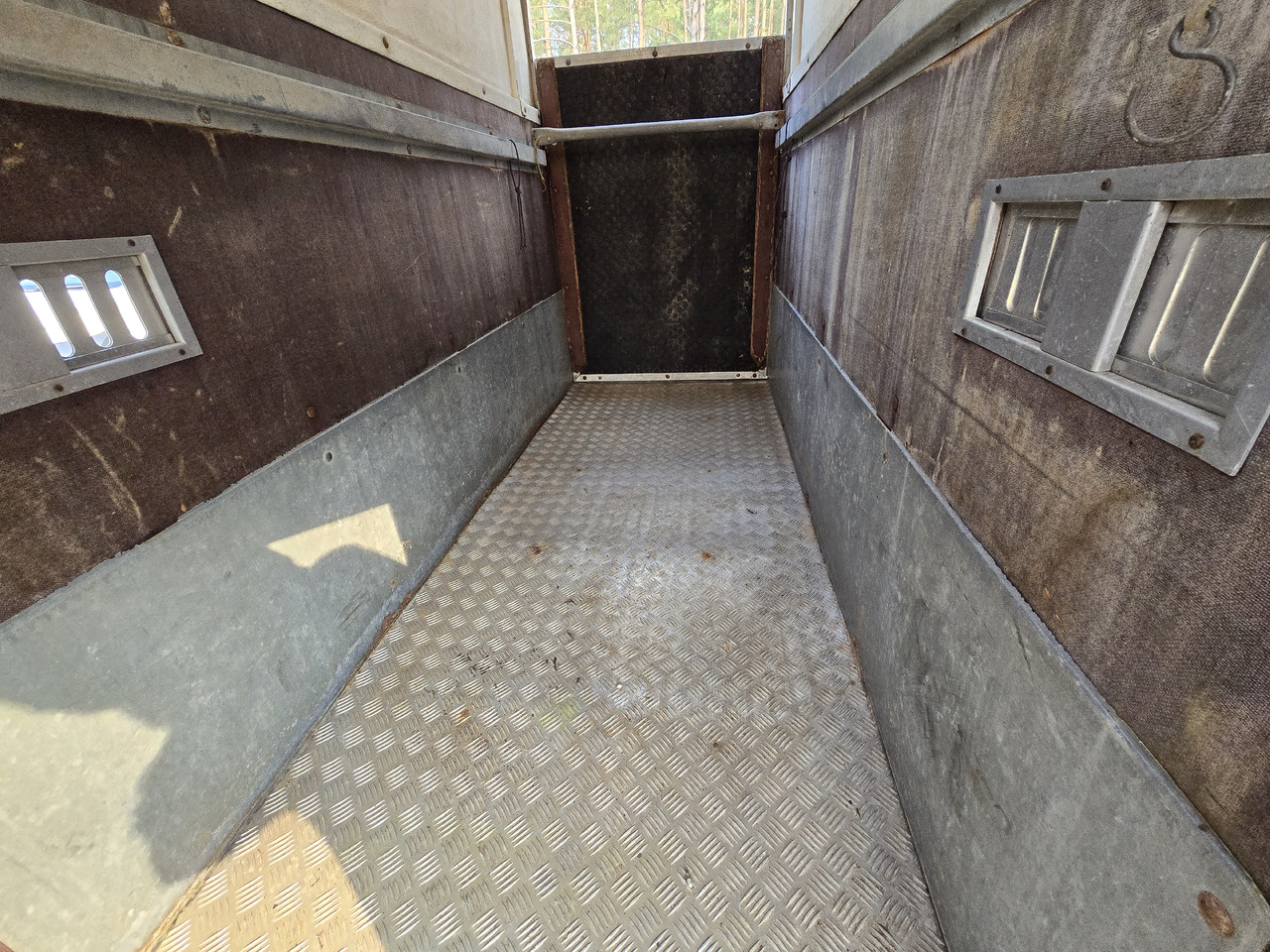 PONGRATZ PA 310 T - За превоз на животни ремарке: снимка 3 PONGRATZ PA 310 T - За превоз на животни ремарке: снимка 3