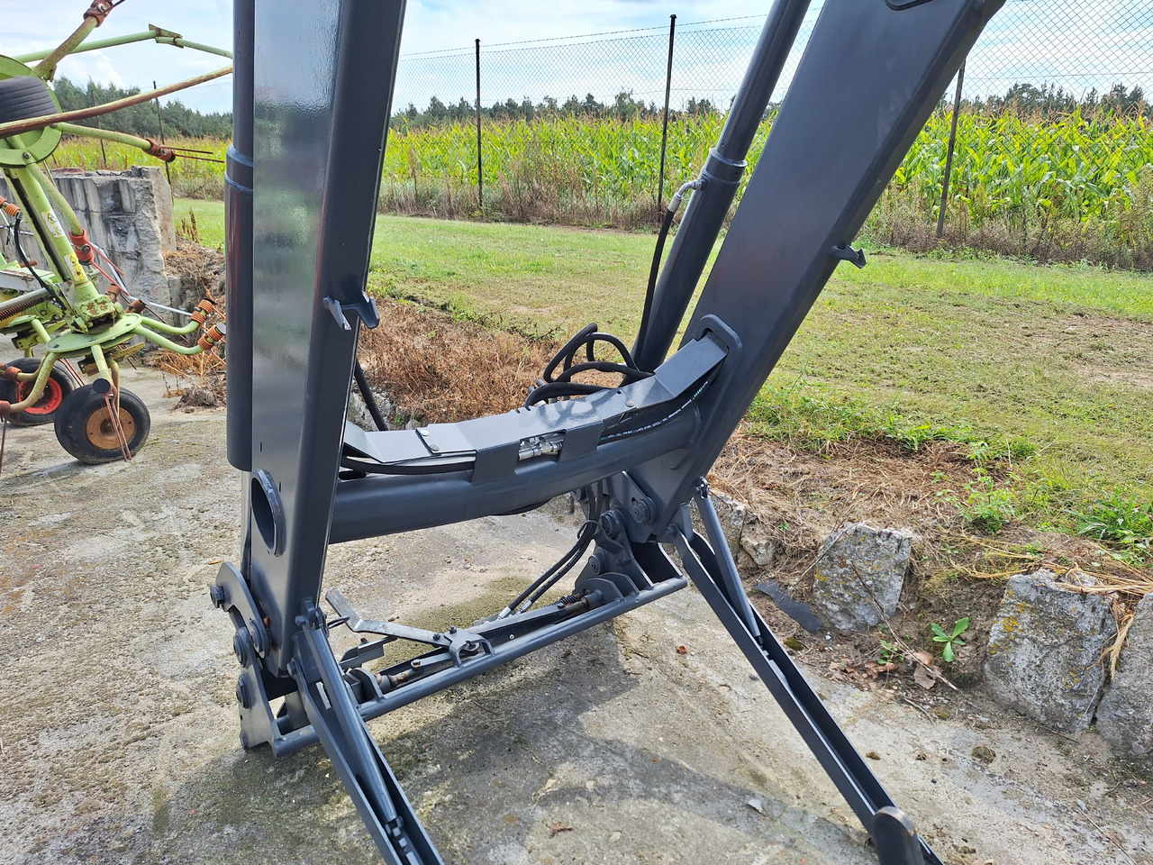 Quicke Q55 - Челен товарач за трактор: снимка 3 Quicke Q55 - Челен товарач за трактор: снимка 3