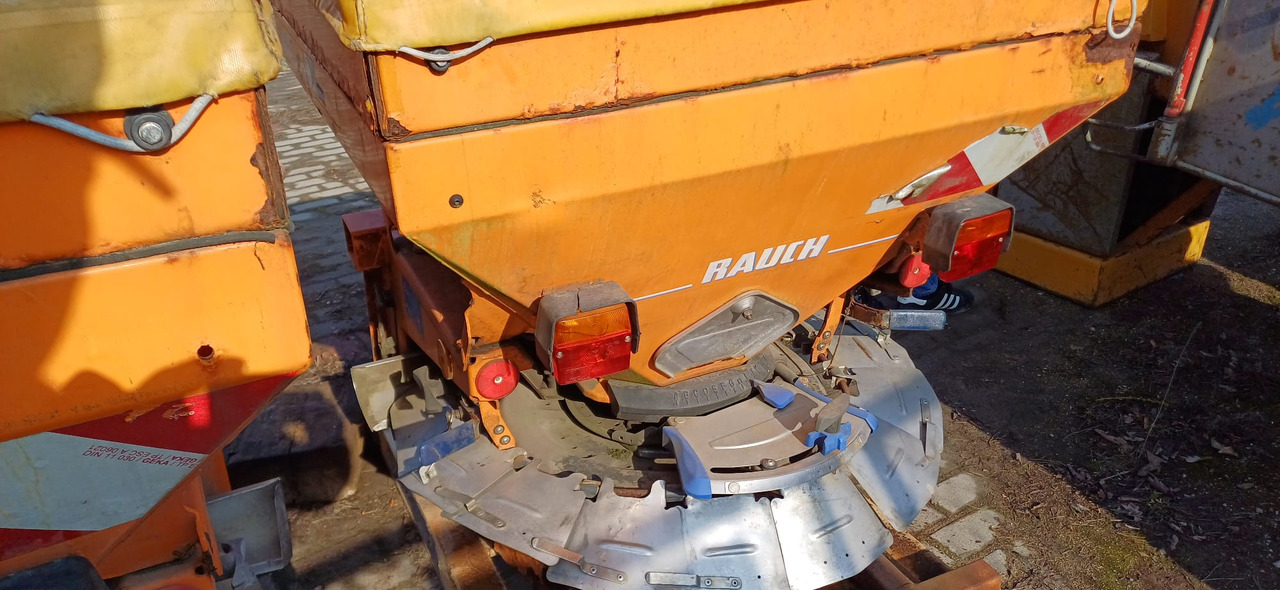 RAUCH AXEO 2.1 - Инжектиране на течен тор: снимка 5 RAUCH AXEO 2.1 - Инжектиране на течен тор: снимка 5