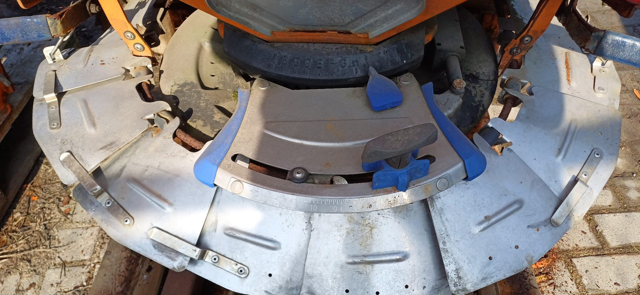 RAUCH AXEO 2.1 - Инжектиране на течен тор: снимка 2 RAUCH AXEO 2.1 - Инжектиране на течен тор: снимка 2