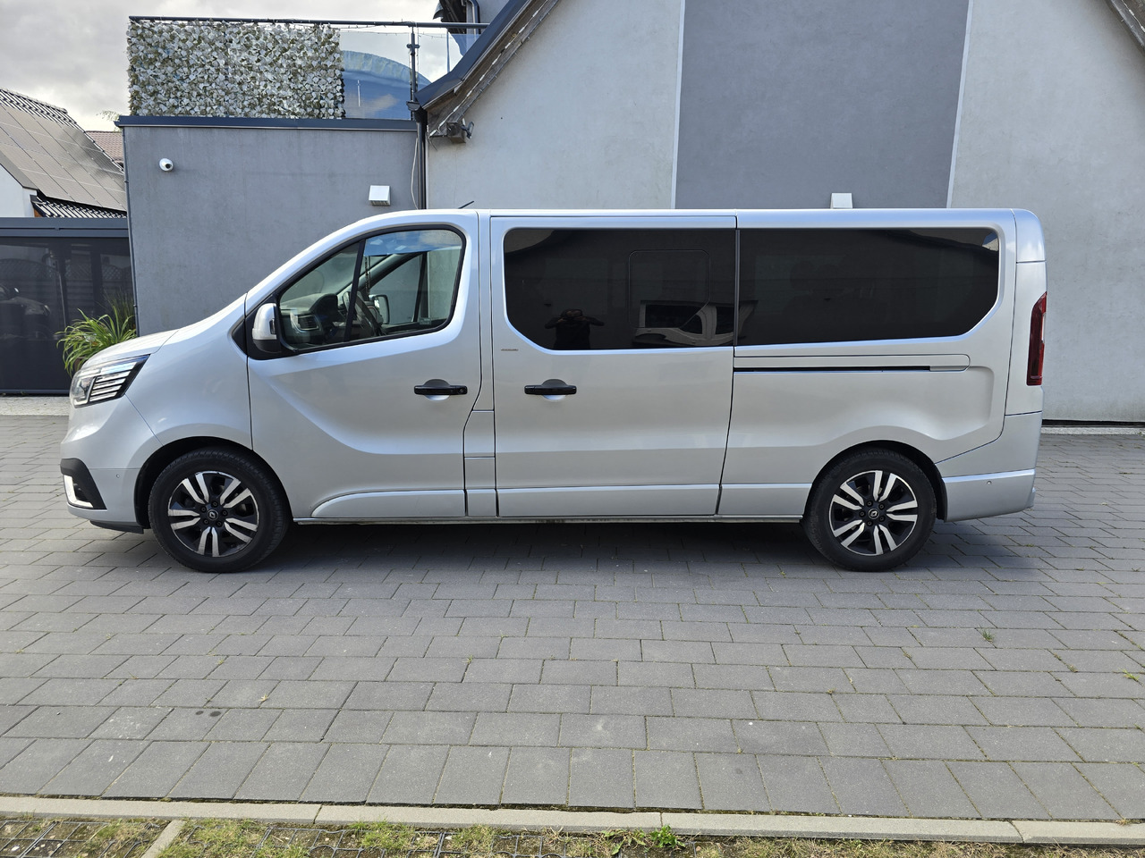 RENAULT Trafic SPACECLASS Premium - Пътнически бус: снимка 1 RENAULT Trafic SPACECLASS Premium - Пътнически бус: снимка 1