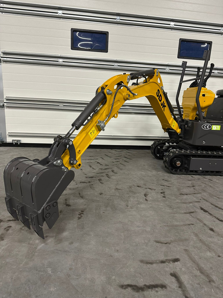 SDJK 12 - Мини багер: снимка 3 SDJK 12 - Мини багер: снимка 3