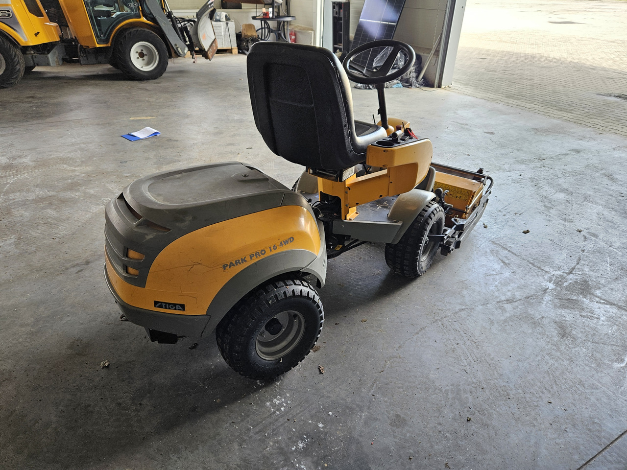 Stiga Park Pro 16 4WD - Косачка за трева: снимка 4 Stiga Park Pro 16 4WD - Косачка за трева: снимка 4