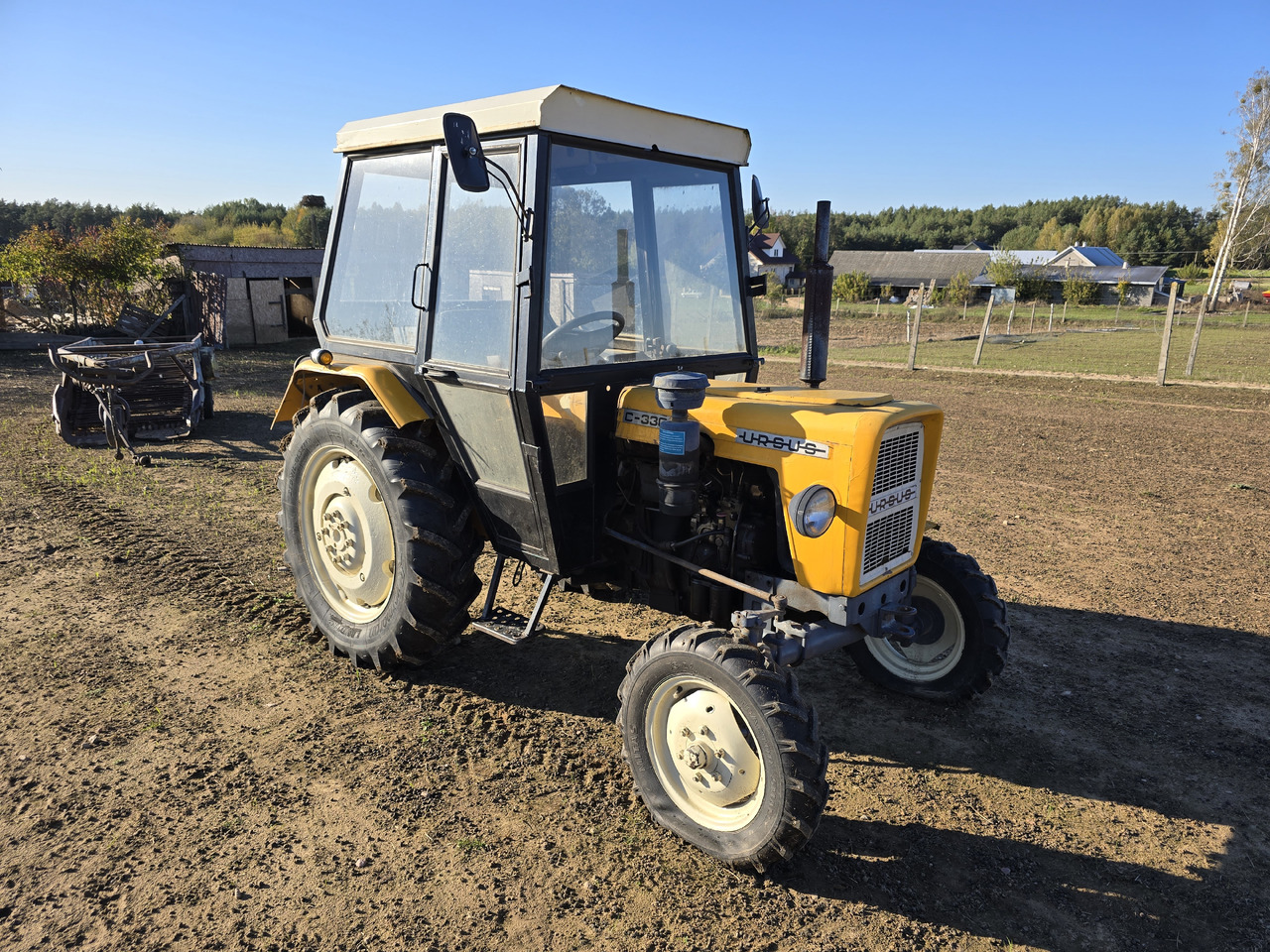 Ursus C-330 - Трактор: снимка 1 Ursus C-330 - Трактор: снимка 1