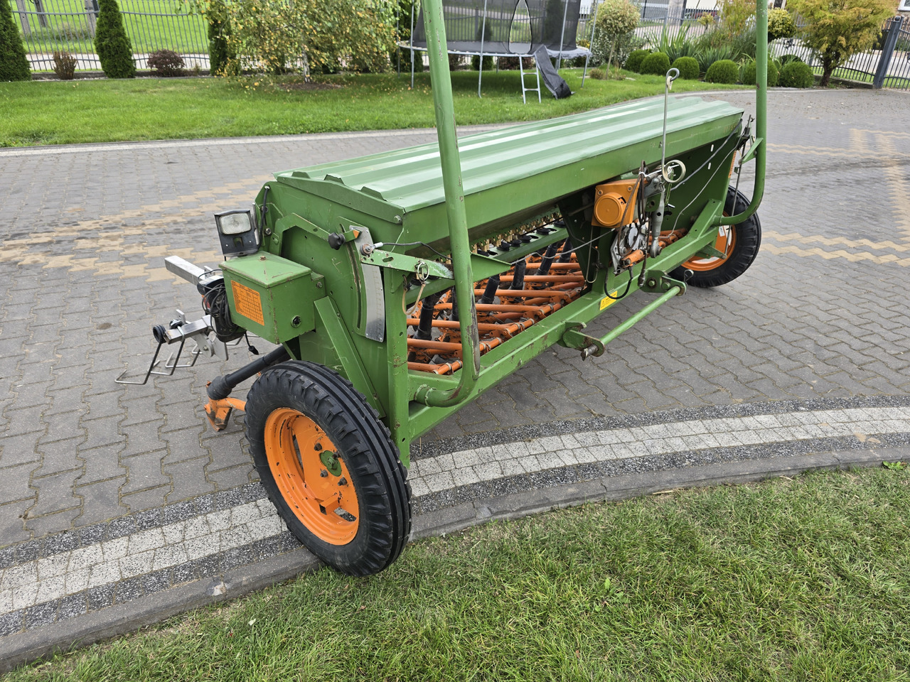 Amazone D8/30 SPECIAL - Машина за сеене: снимка 5 Amazone D8/30 SPECIAL - Машина за сеене: снимка 5