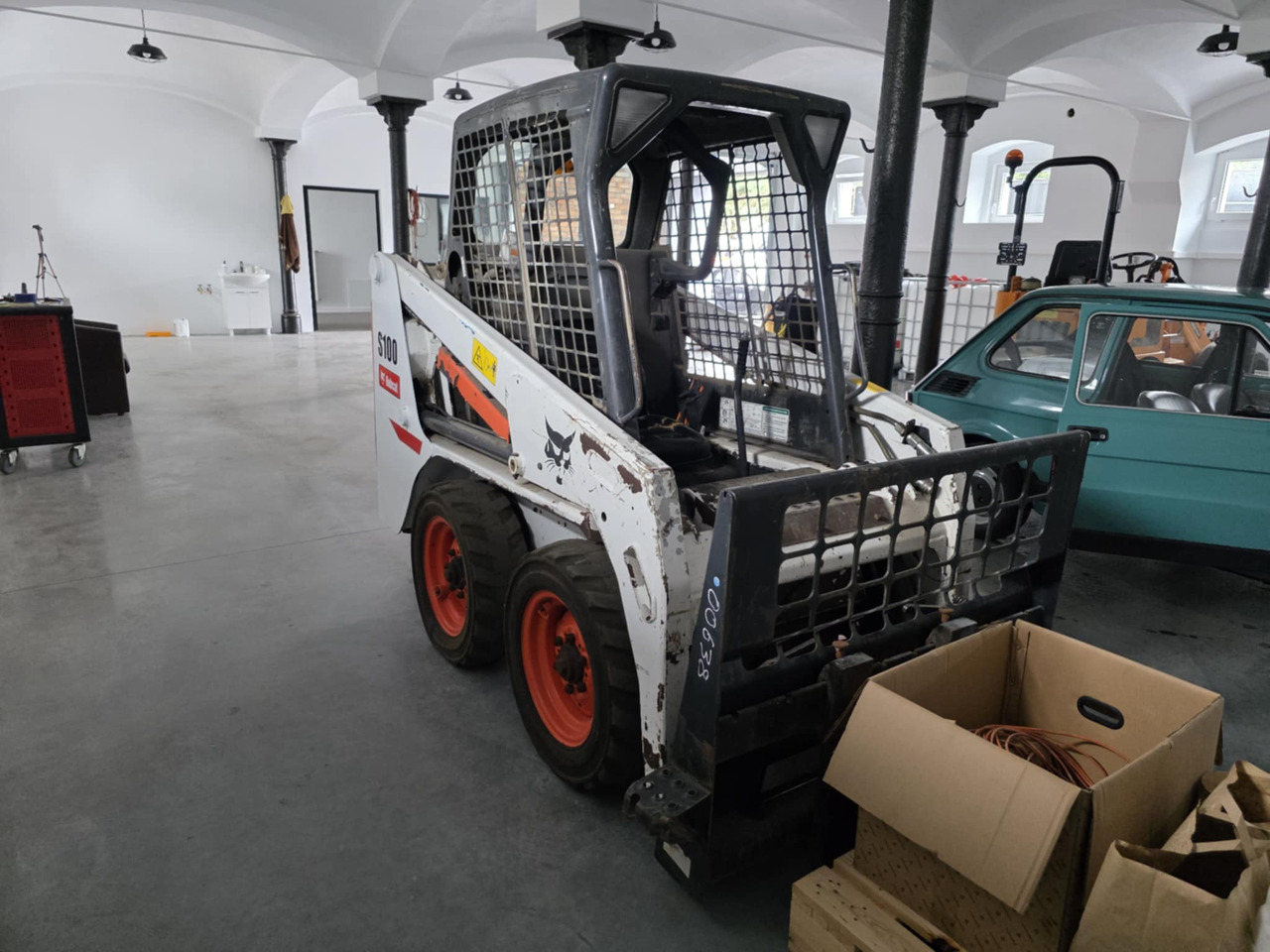 Bob cat s100 - Мини челен товарач: снимка 5 Bob cat s100 - Мини челен товарач: снимка 5