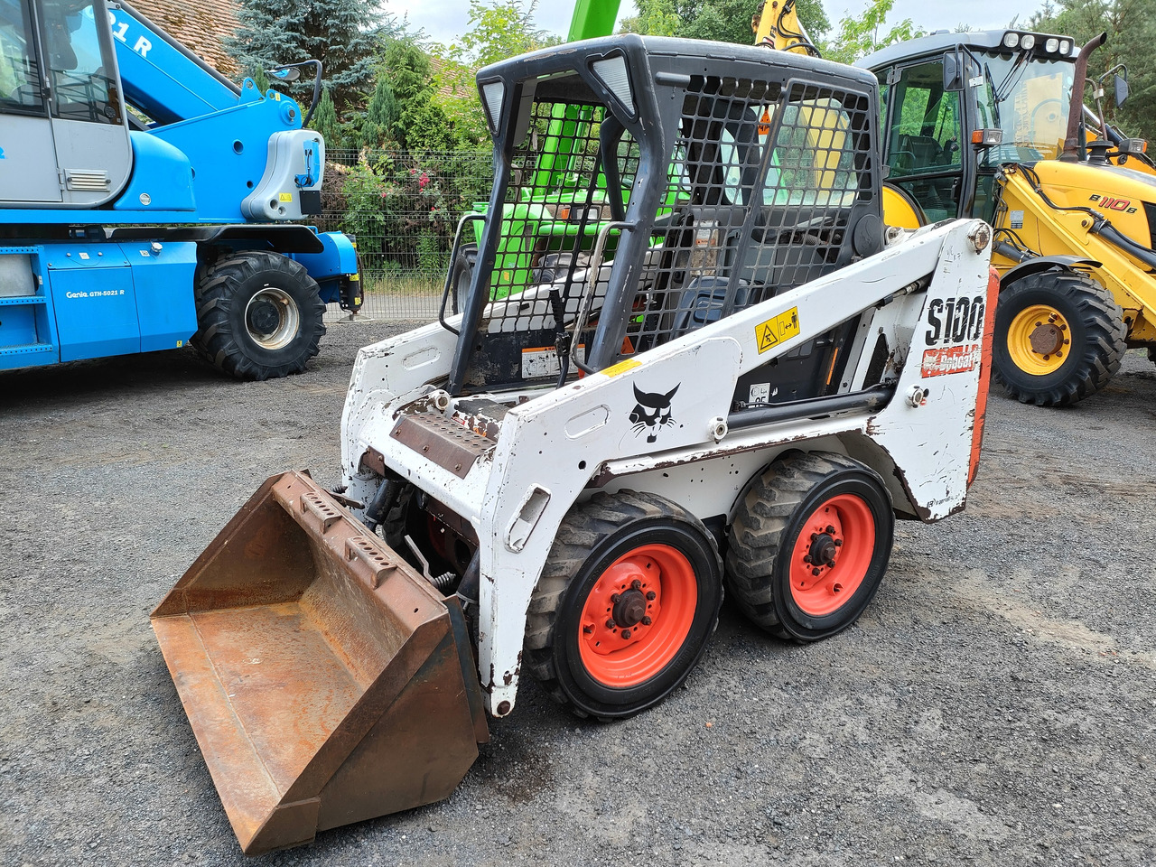 Bob cat s100 - Мини челен товарач: снимка 2 Bob cat s100 - Мини челен товарач: снимка 2